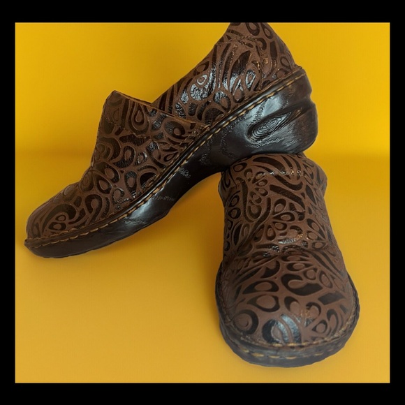 B.O.C. BORN Concept Women Brown Tooled Leather Comfort Nursing Clog...Sz 8.5 - Picture 14 of 14